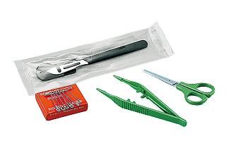 SET DI STRUMENTI SOS MONOUSO IN PLASTICA - Farmacianumberone.it