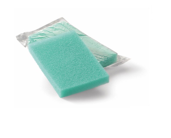 MEDICAZIONE ASSORBENTE IN POLIURETANO ESPANSO LIGASANO STRUTTURA A NIDO D'APE STERILE 15X10X1CM 5 PEZZI - Farmacianumberone.it